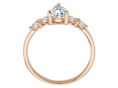 Arina ring with diamonds and white topazes