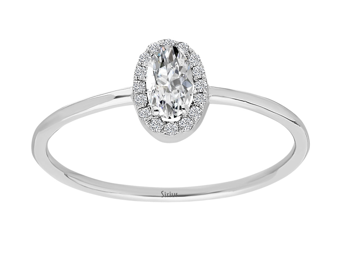 Mathilde ring with diamonds and white topaz