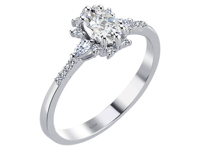 Nara ring with diamonds and white topazes