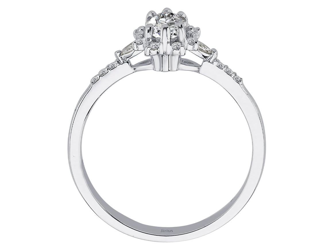 Ring mit Diamanten und weißen Topasen - handgefertigter Diamantschmuck aus Feingold | Sirius Diamant