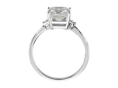 Ring with diamond and white topaz in white gold