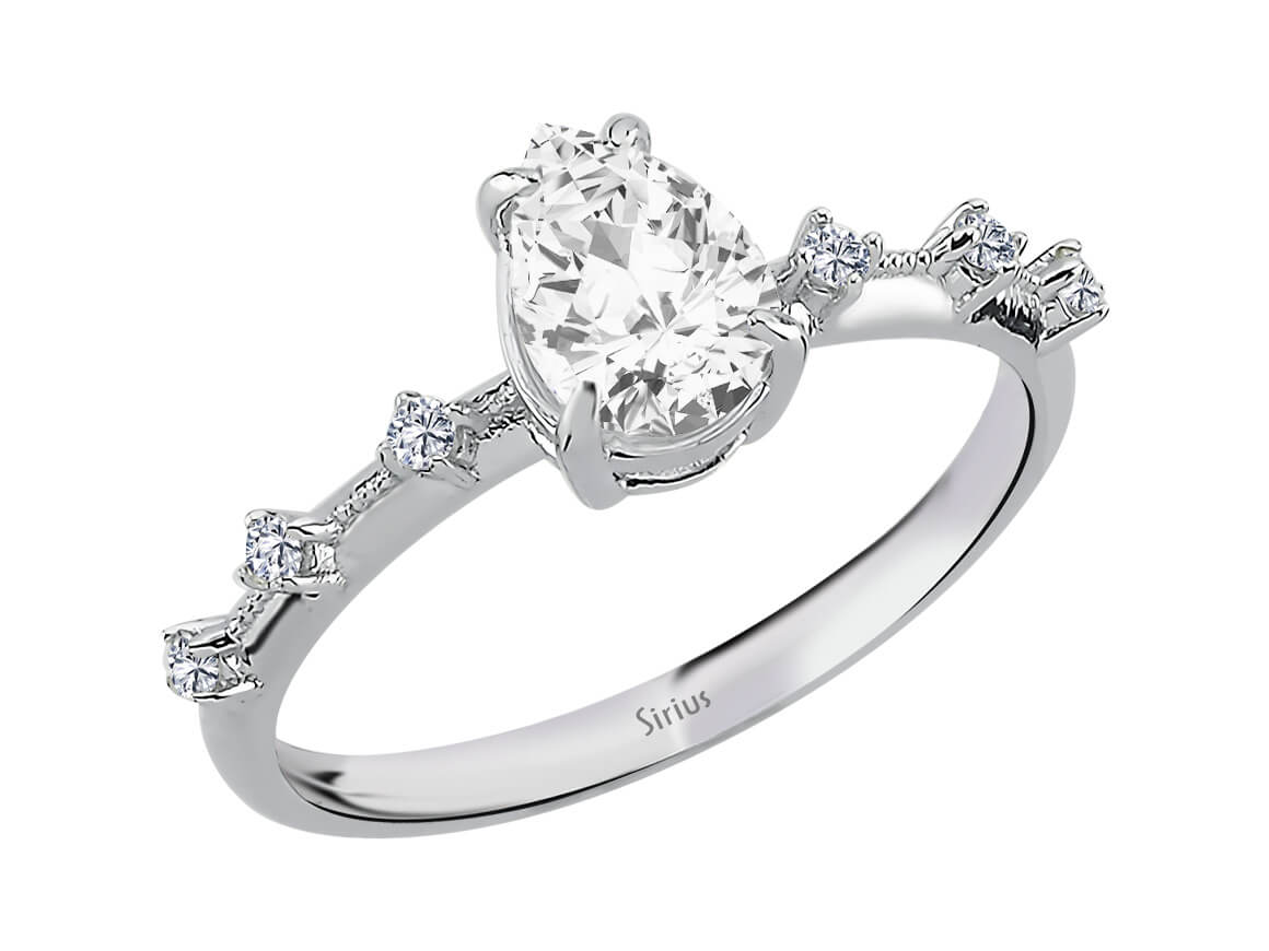 Sofia ring with diamonds and white topaz