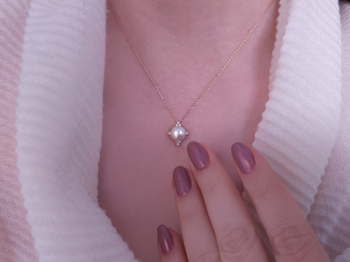 Moira Halskette mit Diamanten und Perlen - handgefertigter Diamantschmuck aus Feingold | Sirius Diamant