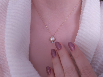 Moira necklace with diamonds and pearls
