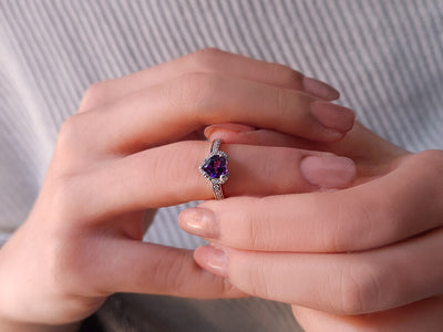 Diamond and heart cut amethyst ring in 14 K white gold