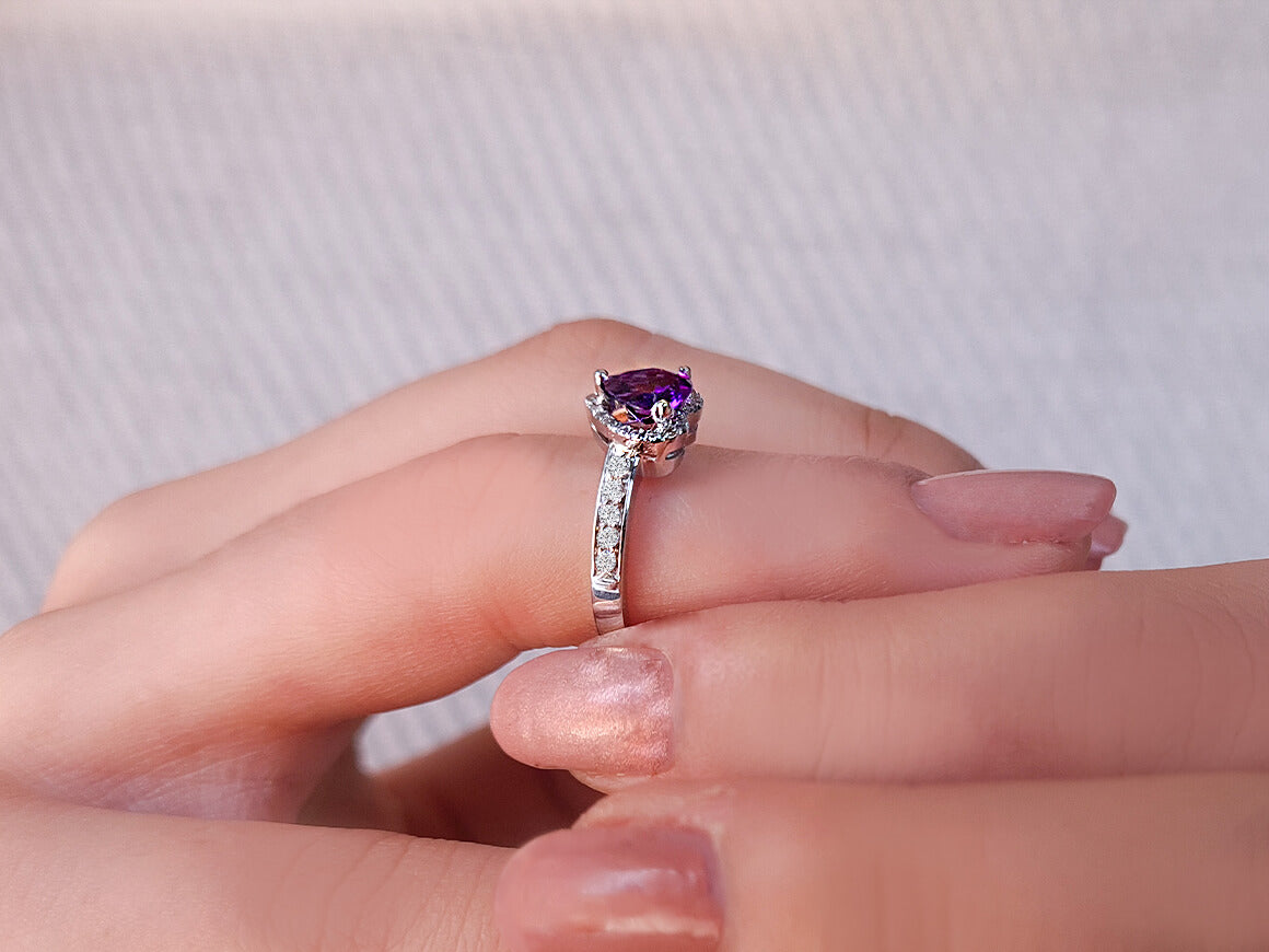 Diamond and heart cut amethyst ring in 14 K white gold