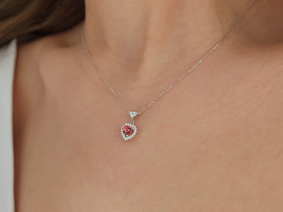 Collier en tourmaline rose avec diamant et cœur