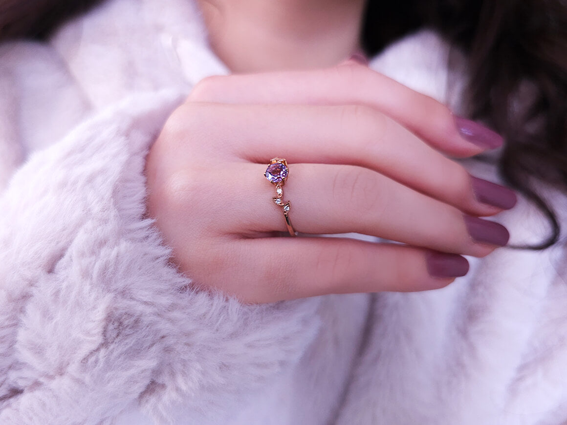 Diamond ring with amethyst