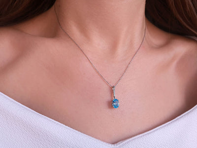 Diamant und Blauer Topas Collier