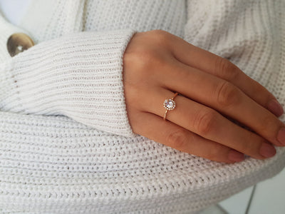 Bague vintage en diamant et morganite ovale 