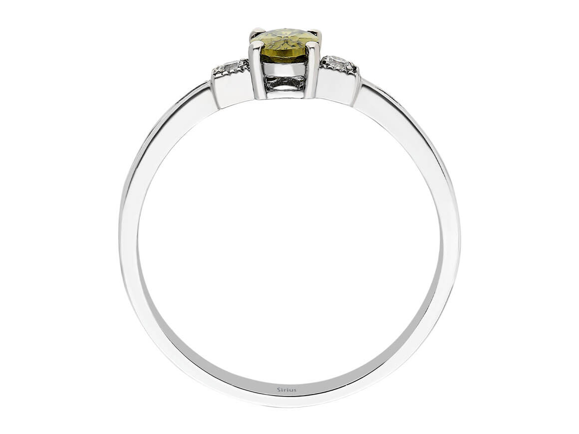 Diamant und Oval Peridot Ring – handgefertigter Diamantschmuck aus Feingold | Sirius Diamant