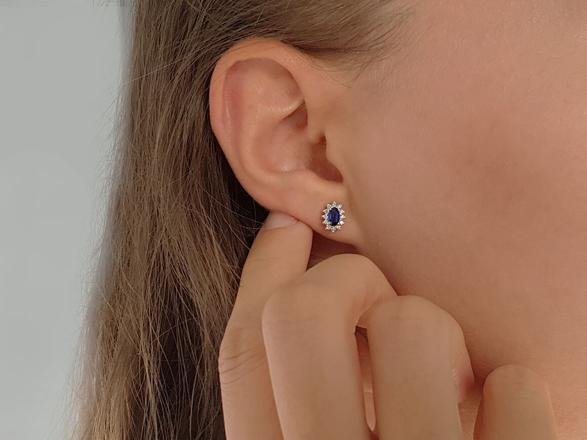 Diamant und Oval Saphir Ohrringe - handgefertigter Diamantschmuck aus Feingold | Sirius Diamant