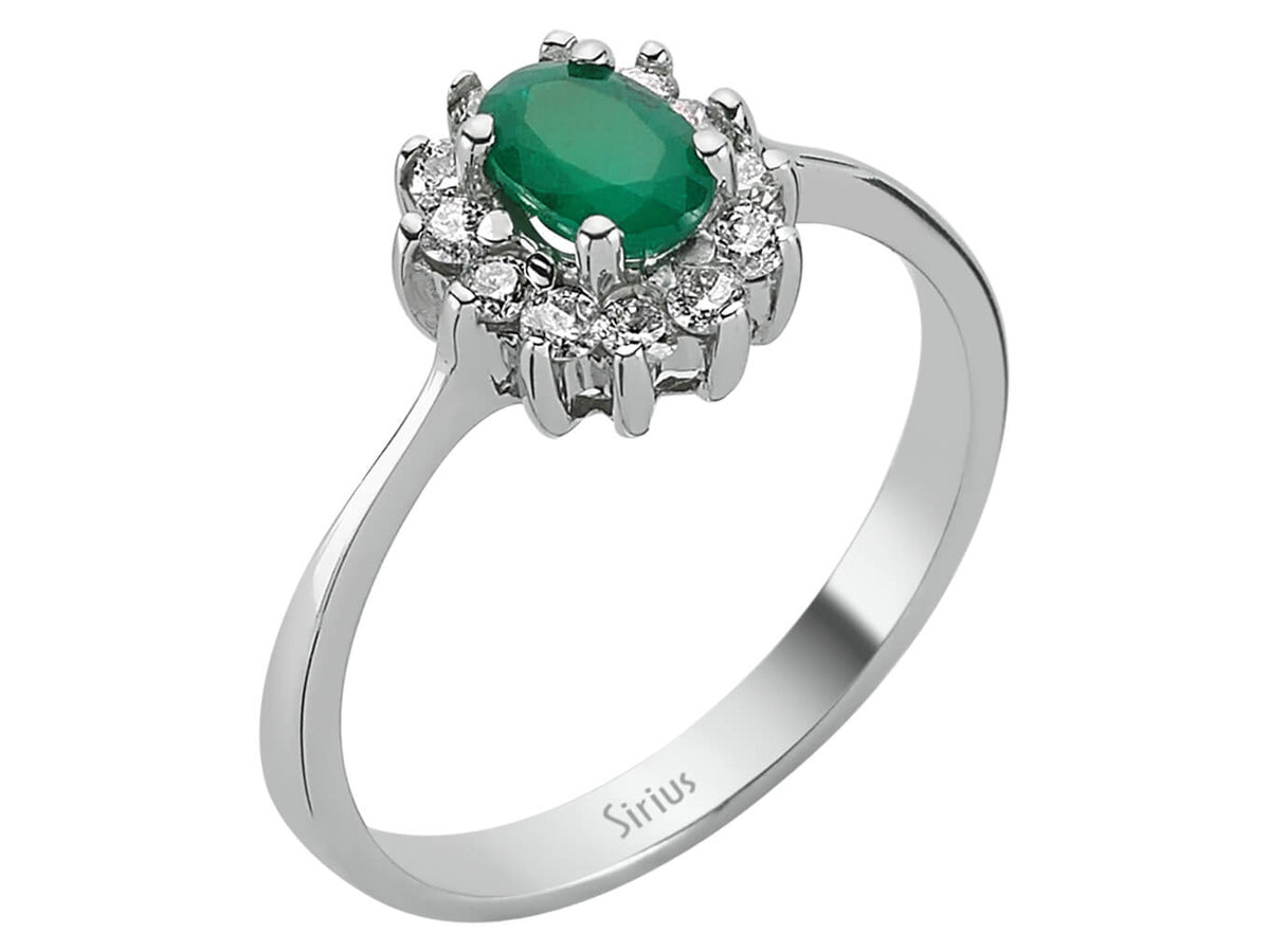 Diamant und Oval Smargd Ring - handgefertigter Diamantschmuck aus Feingold | Sirius Diamant