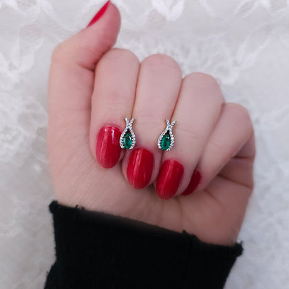 Diamant und Smaragd Knospe Ohrringe - handgefertigter Diamantschmuck aus Feingold | Sirius Diamant