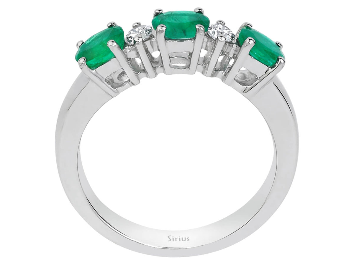 Diamant und Oval Smaragd Tria Ring - handgefertigter Diamantschmuck aus Feingold | Sirius Diamant