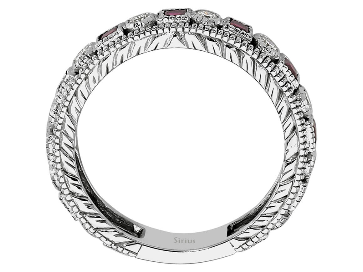 Diamant und Prinzessin Schliff Rubin Rundum Allianz - handgefertigter Diamantschmuck aus Feingold | Sirius Diamant