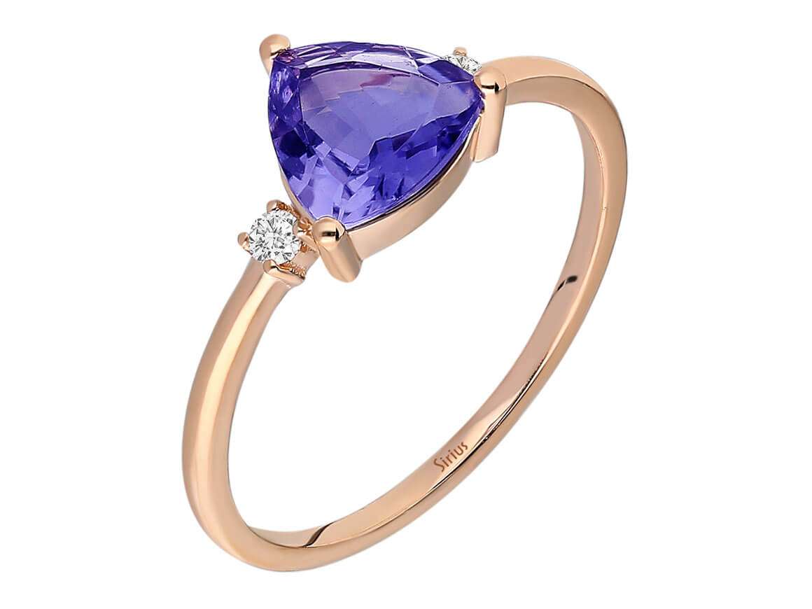 Diamond and trilliant-cut iolite ring