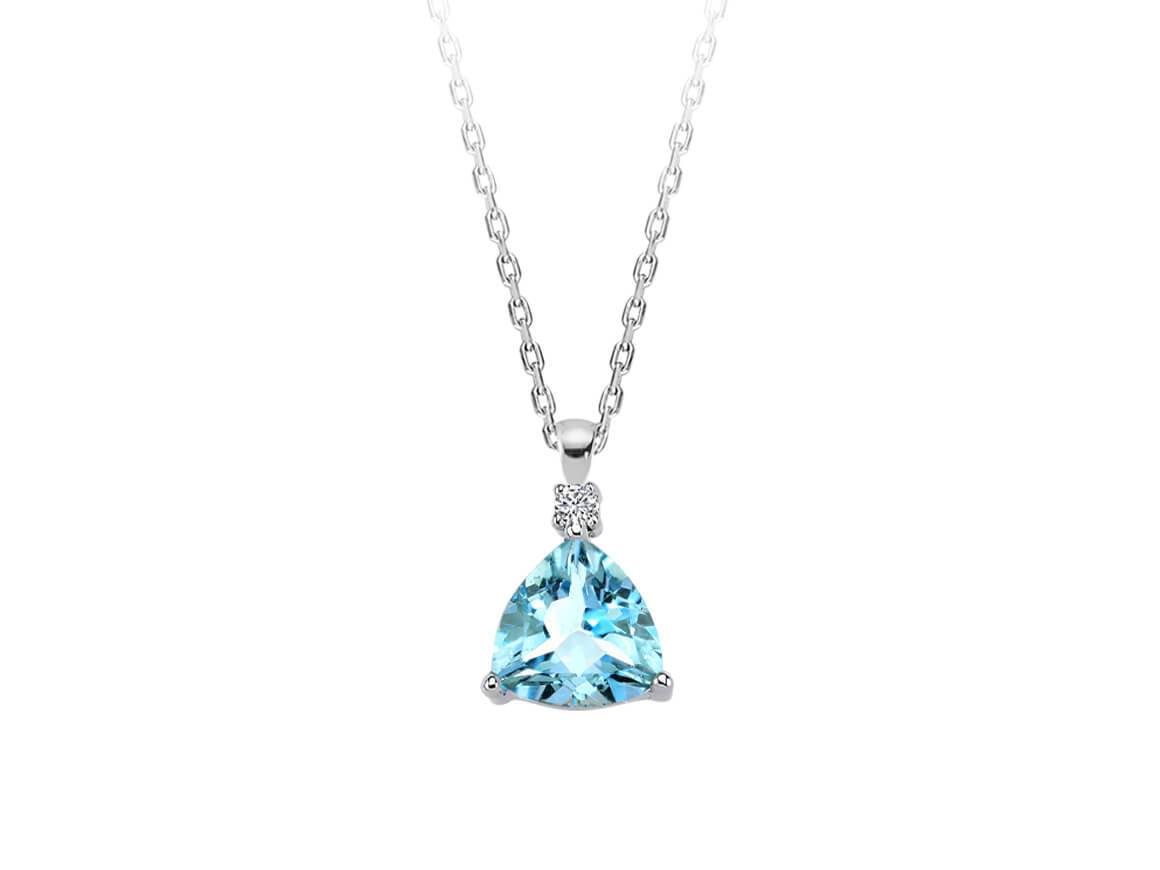 Collier en topaze bleu ciel taille triangle avec diamant
