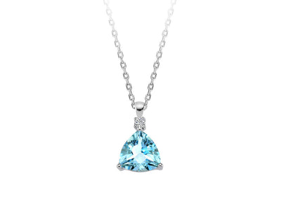 Collier en topaze bleu ciel taille triangle avec diamant