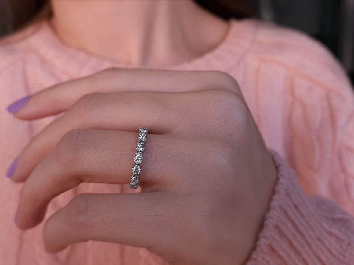 Diamond Vintage half-round alliance