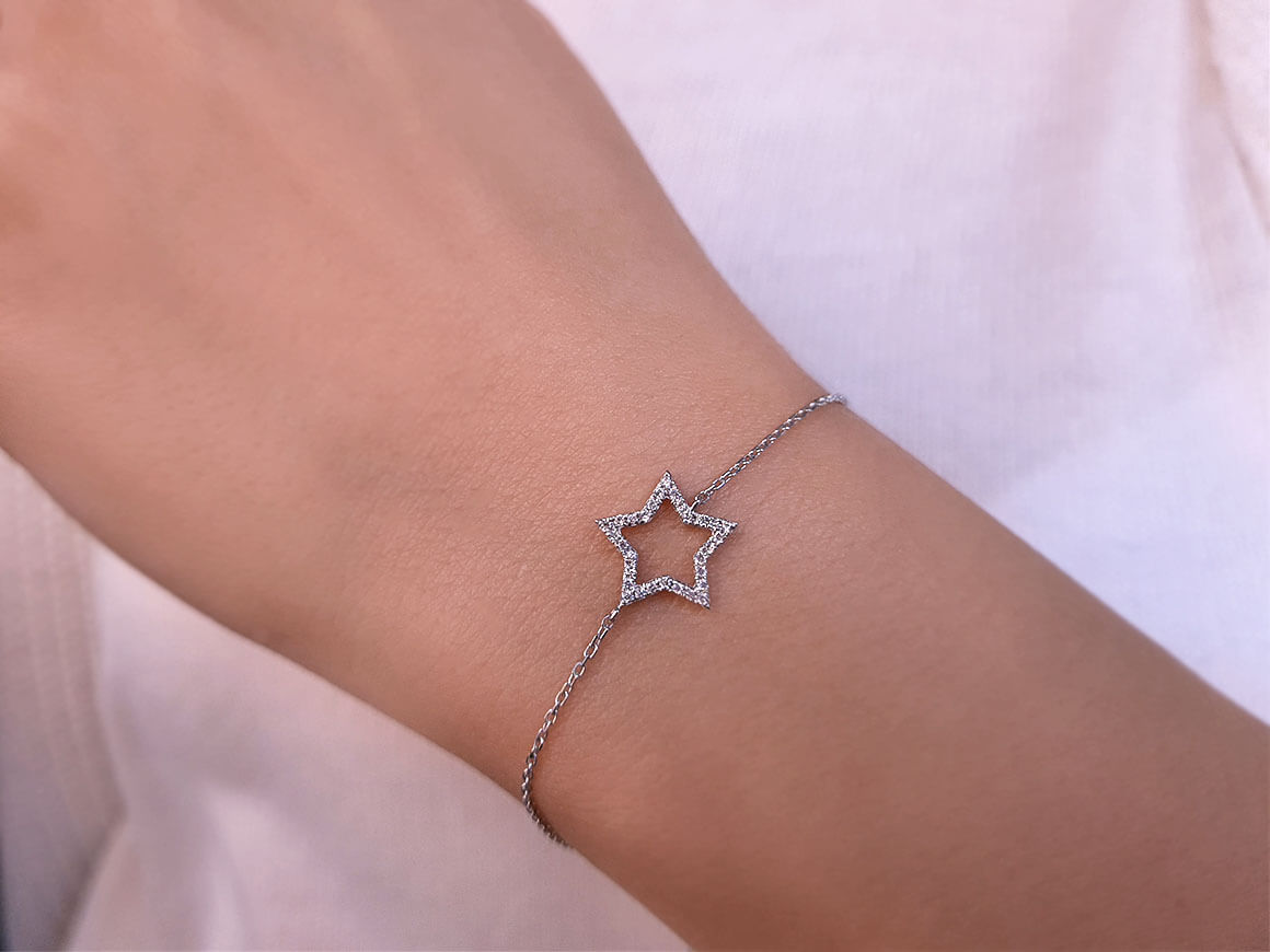 H Farbe 0,11 Karat Diamant Stern Armband in 750 er 18 Karat Weißgold - handgefertigter Diamantschmuck aus Feingold | Sirius Diamant