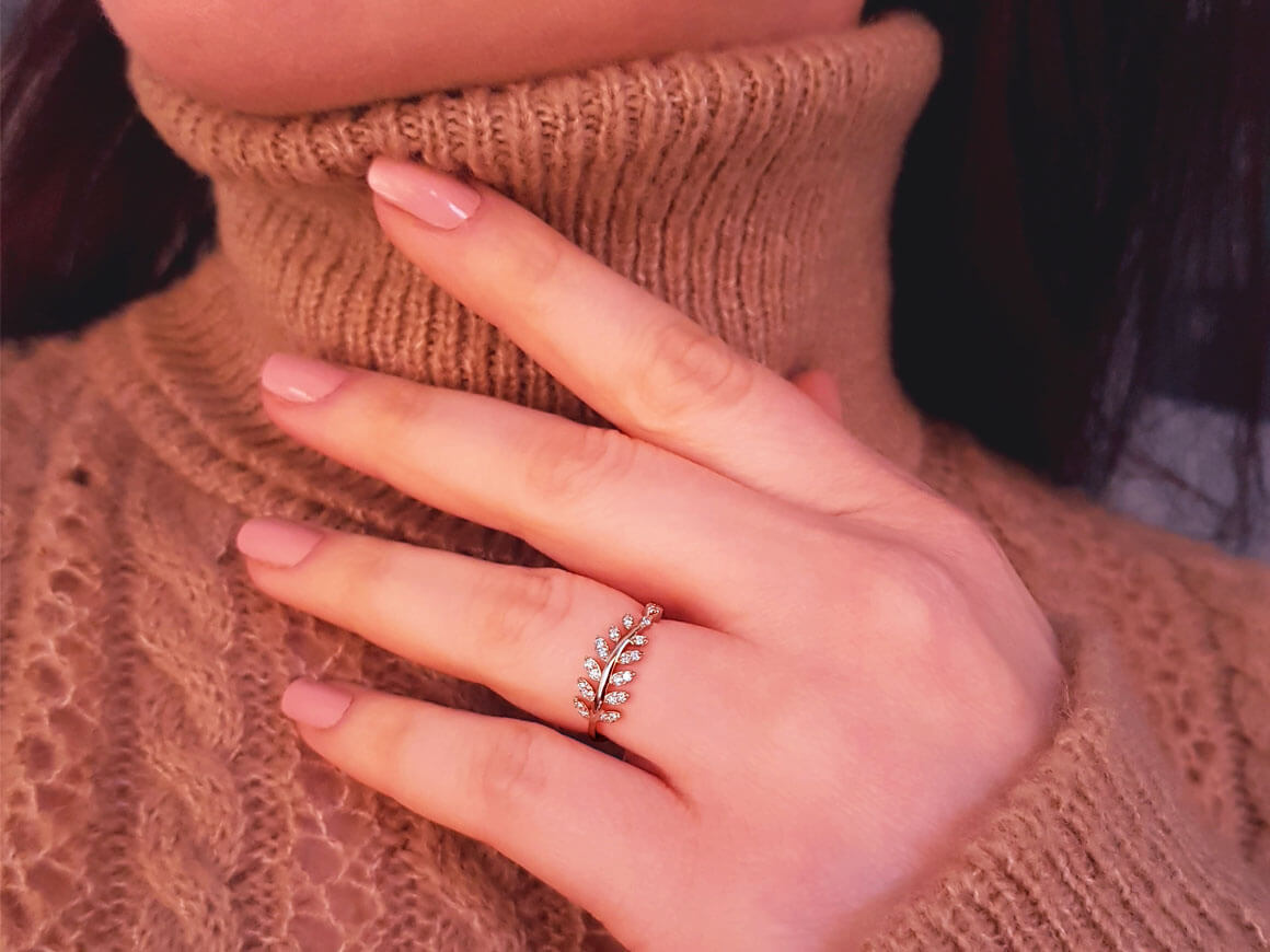 Diamond Acanthus Ring