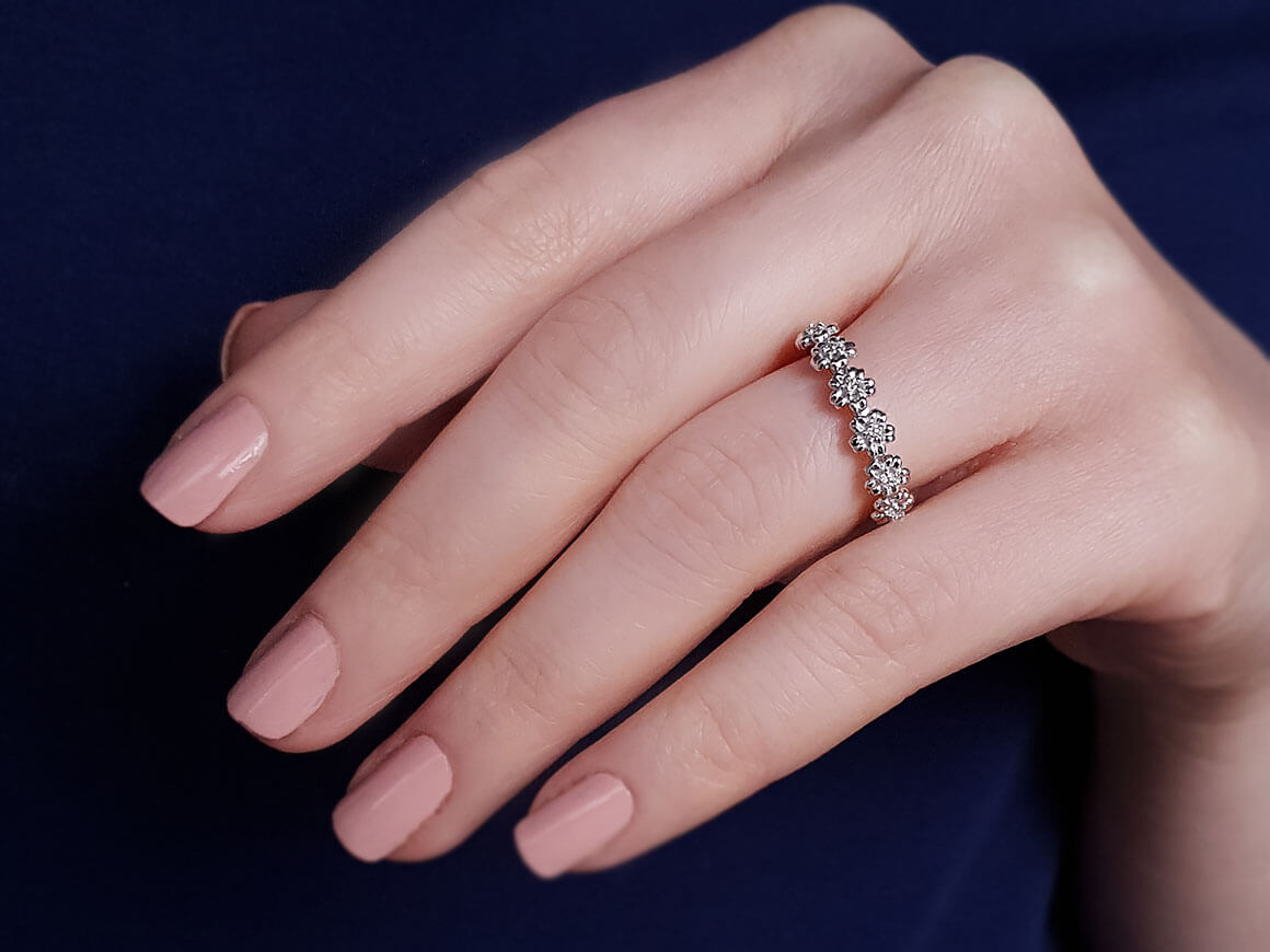 Diamond primrose ladies' ring