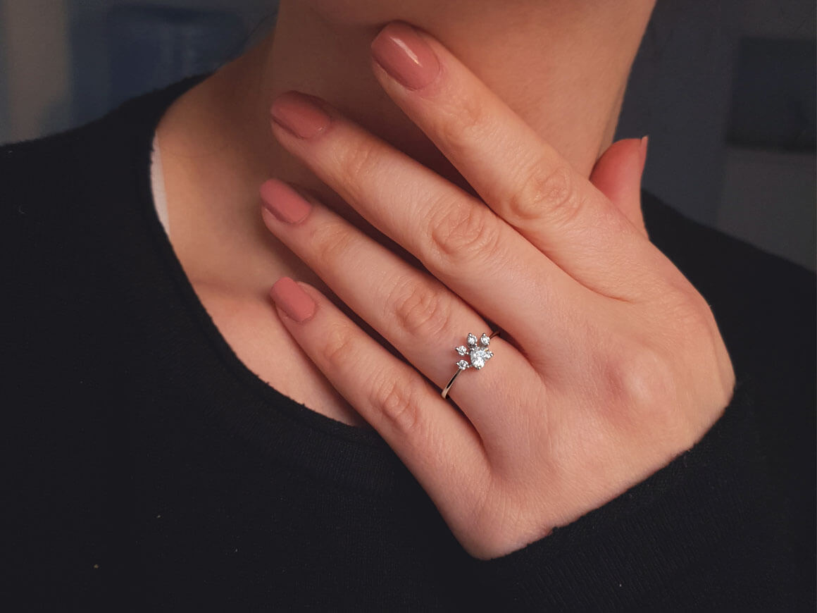 Bague patte de chat en diamant en or 14 carats