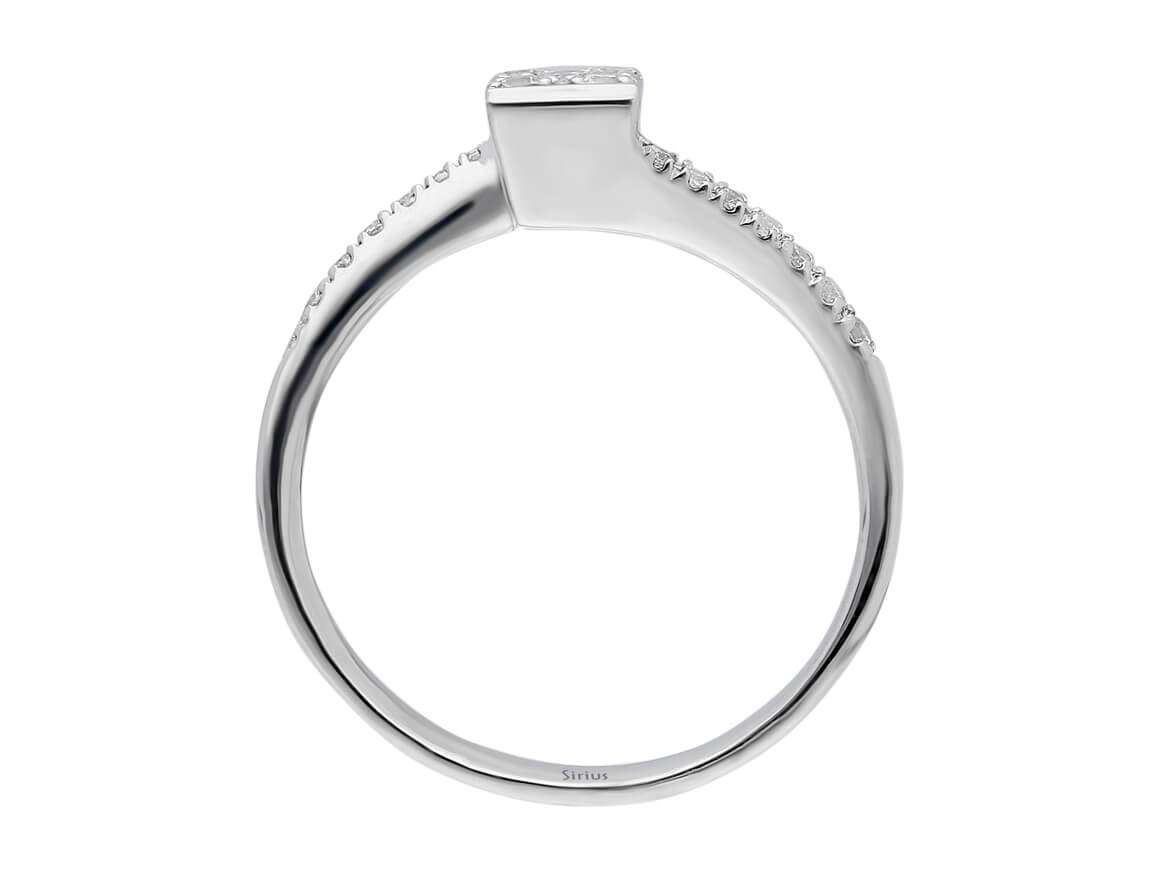 0,25 Carat Prinzessin Diamant Effekt Solitär Ring - handgefertigter Diamantschmuck aus Feingold | Sirius Diamant