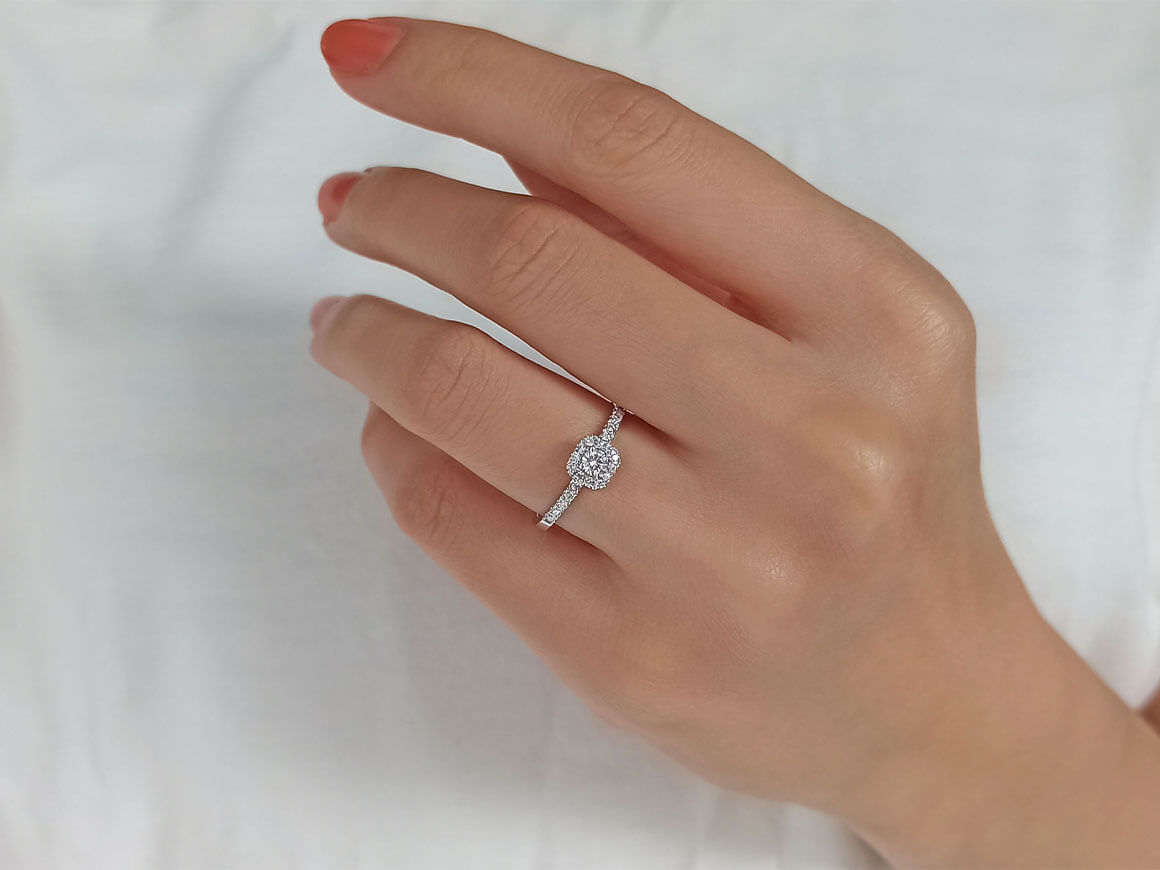 Bague solitaire effet diamant princesse de 1,00 carat