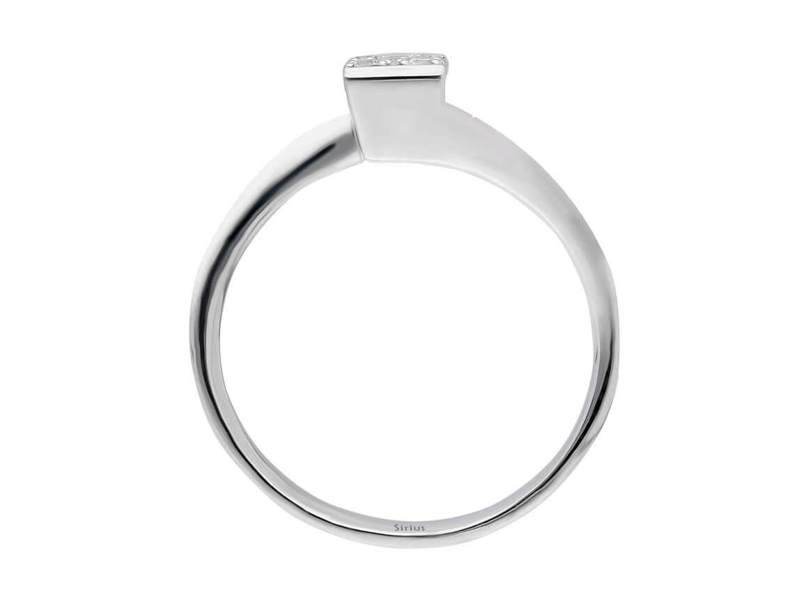 0,25 Carat Prinzessin Diamant Solitär Ring - handgefertigter Diamantschmuck aus Feingold | Sirius Diamant