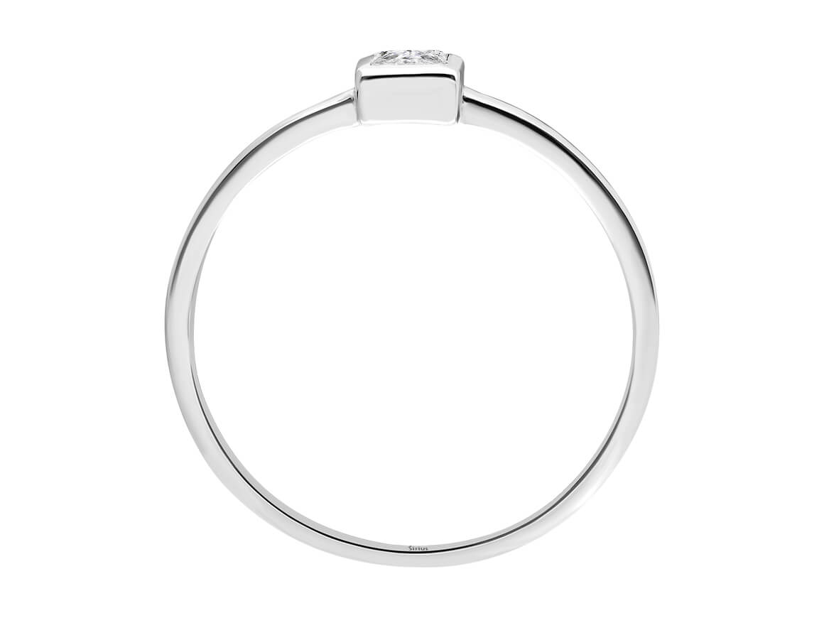 0,15 Karat Prinzessin Schliff Diamant Solitaire Ring - handgefertigter Diamantschmuck aus Feingold | Sirius Diamant