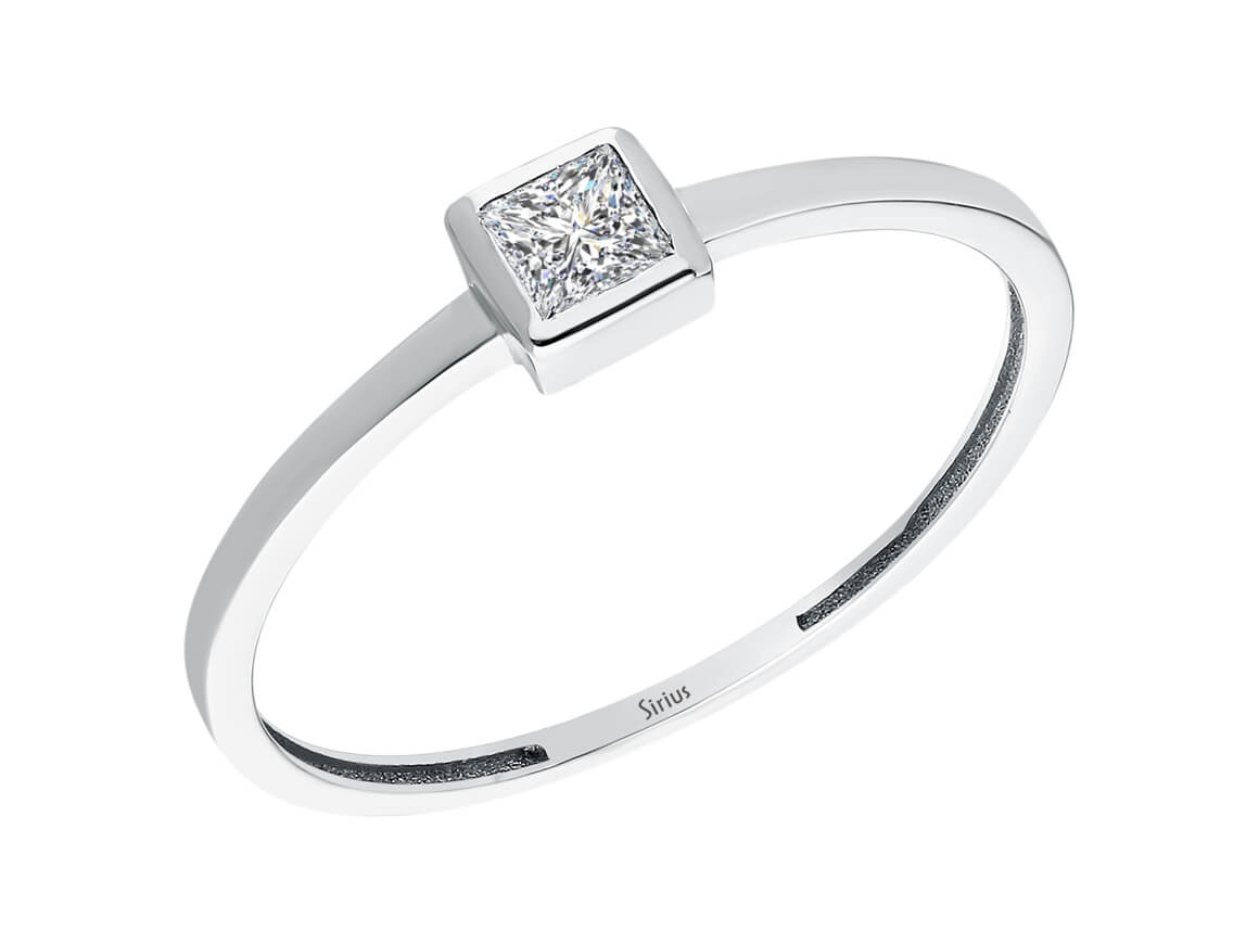 0,15 Karat Prinzessin Schliff Diamant Solitaire Ring - handgefertigter Diamantschmuck aus Feingold | Sirius Diamant