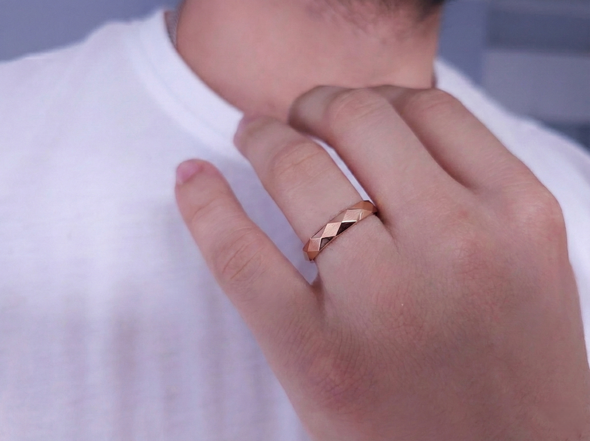 Prisma wedding ring