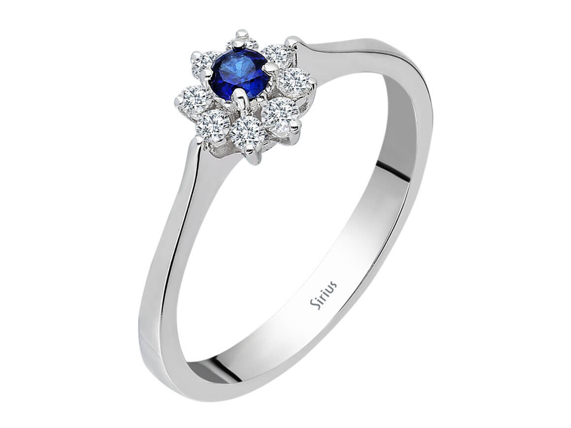 Diamond and sapphire ring in 14 K white gold