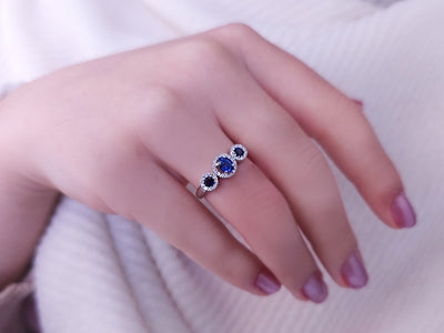 Diamond and sapphire jewelry set in 333 8 carat white gold