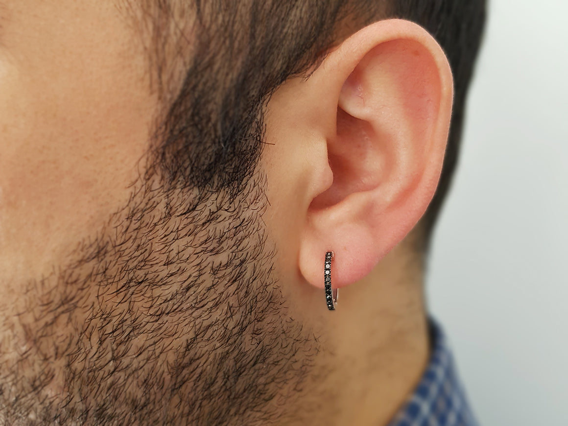 0,18 Carat Schwarz Diamant Herren Creolen in 585er 14K Gold - handgefertigter Diamantschmuck aus Feingold | Sirius Diamant