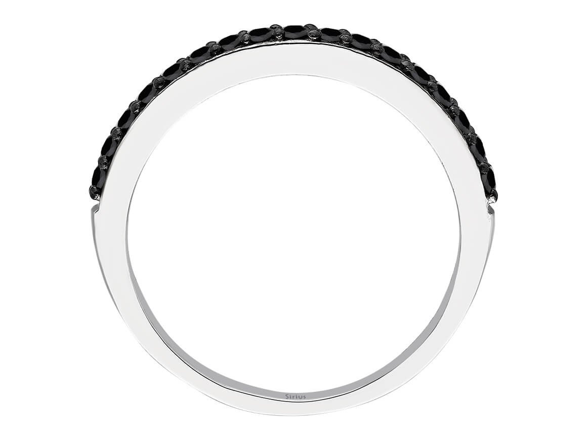 0,25 Karat Schwarzer Diamant halbrunde Allianz - handgefertigter Diamantschmuck aus Feingold | Sirius Diamant