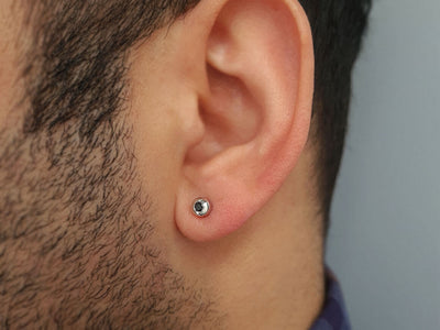 0.07 carat black diamond men's earring in 585 14 K white gold