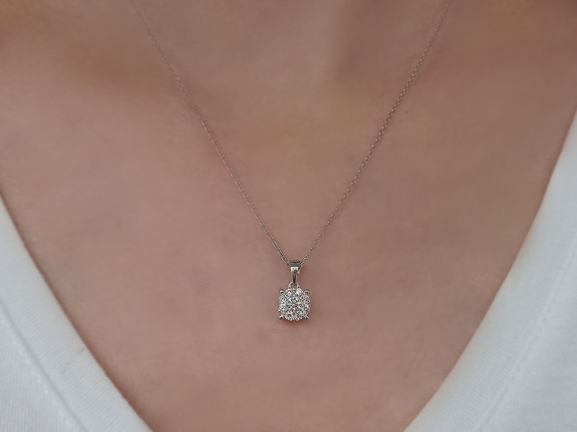 1,50 Karat Diamant Solitaire Effekt Collier in 8 K Weißgold – handgefertigter Diamantschmuck aus Feingold | Sirius Diamant