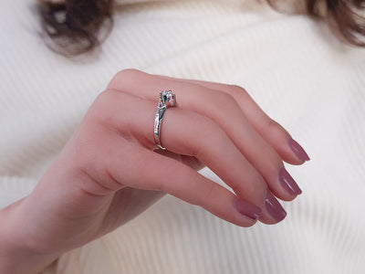 Total 0.30 carat diamond solitaire ring