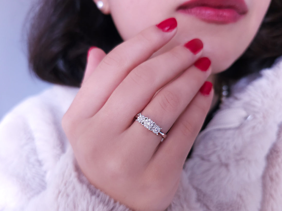 0,22 Carat Diamant Tria Effekt Ring in 8 K Weißgold