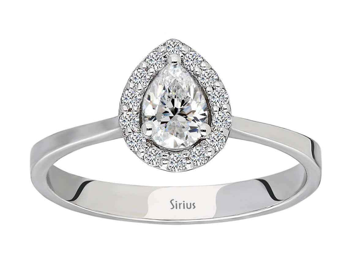 Total 0.68 Carat Pear Cut Diamond Ring
