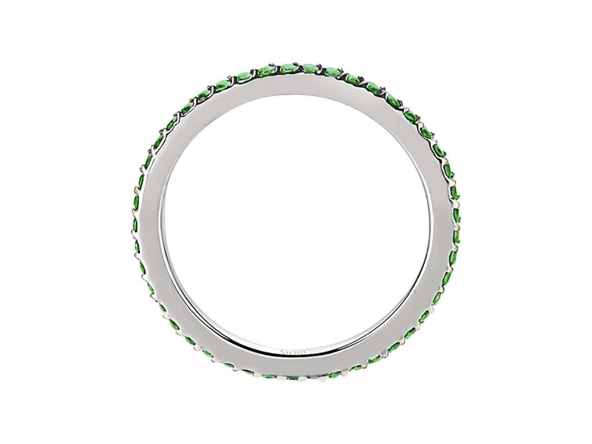 0,50 Karat Tsavorite rundum Allianz - handgefertigter Diamantschmuck aus Feingold | Sirius Diamant