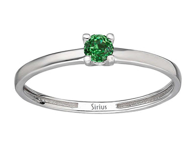 Solitaire ring with tsavorite