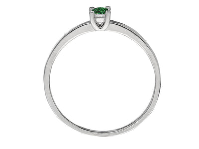 Solitaire ring with tsavorite