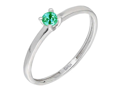 Solitaire ring with tsavorite