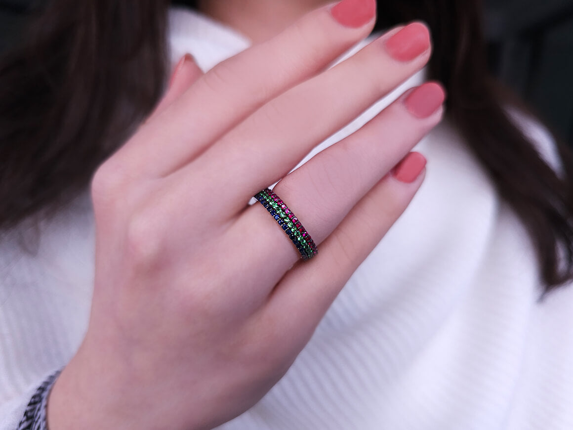 3-Teiliger Rundum Ring Rubin, Saphir, Tsavoriten in 585er 14K Gold – handgefertigter Diamantschmuck aus Feingold | Sirius Diamant