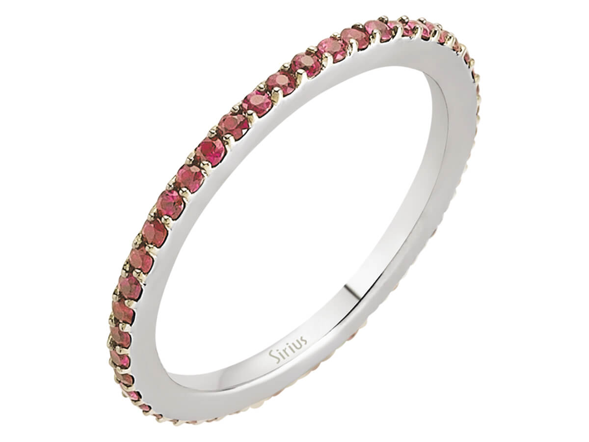Rubin Rundum Allianz in 585er 14K Weißgold - handgefertigter Diamantschmuck aus Feingold | Sirius Diamant