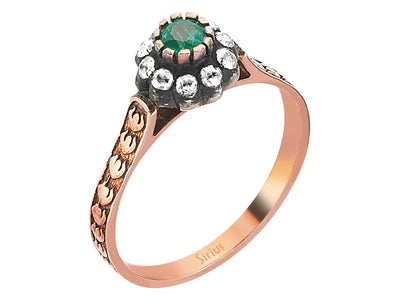 Emerald diamond rose-cut diamond ring in 8 carat red gold